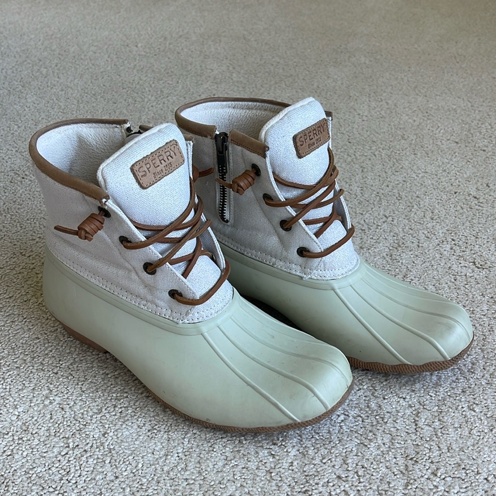 Women's Saltwater Waterproof Duck Boots W9